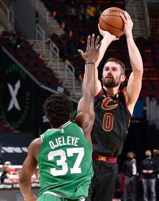 新赛季首冠 新赛季首冠