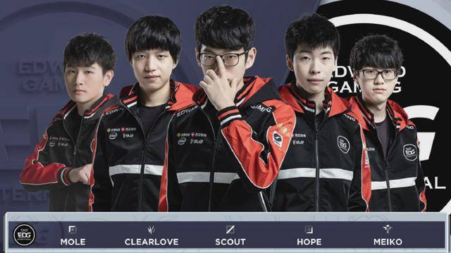 于他在俱乐 于他在俱乐